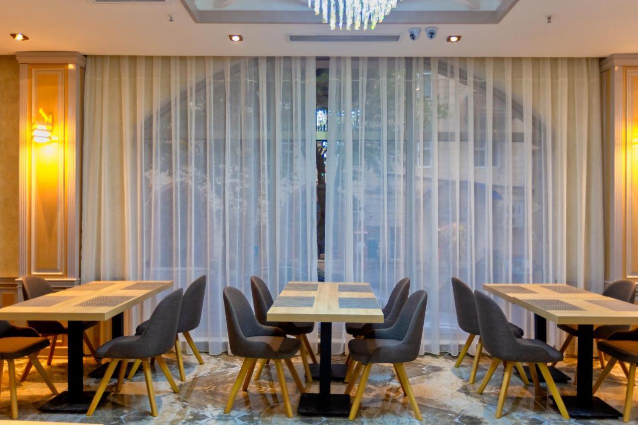 Metro City Hotel 바쿠 외부 사진